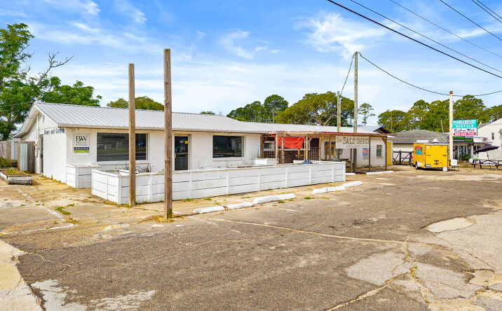 Pictures of Retail property located at 22601 PANAMA CITY BEACH PKWY, PANAMA CITY BEACH, FL 32413-1151 for lease - image #1