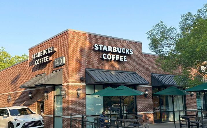 Pictures of Retail property located at 2955 Bethany Bend, Alpharetta, GA 30004 for lease - image #1