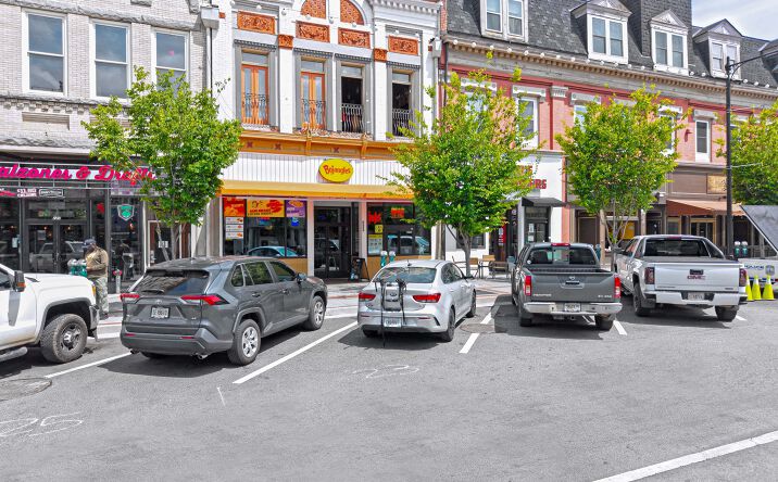 Pictures of Retail, Restaurant, Special Purpose property located at 233 E CLAYTON ST, ATHENS, GA 30601-2704 for lease - image #1