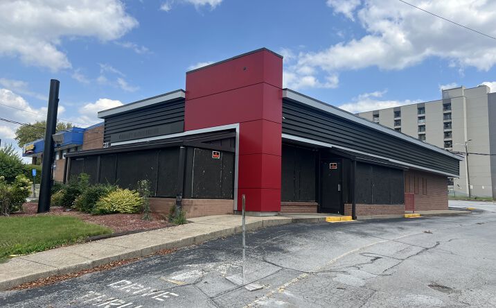 Pictures of Retail, Restaurant, Special Purpose property located at 1221 Gallatin Pike South, Nashville, TN 37115 for lease - image #1