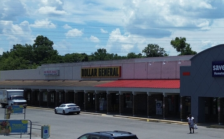 Pictures of Retail property located at 3107 Yanceyville St, Greensboro, NC 27405 for lease - image #1