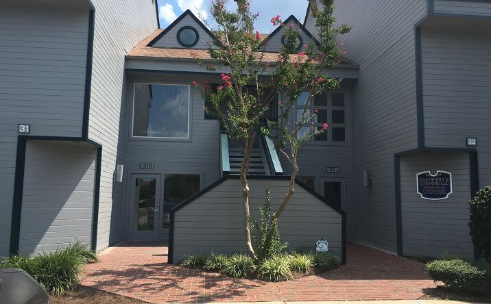 Pictures of Retail, Office property located at 4400 Bayou Boulevard, Pensacola, FL 32503 for lease - image #1