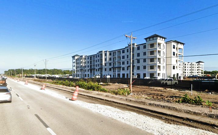 Pictures of Retail property located at 2500 - 2540 NE Pine Island Road, North Fort Myers, FL 33903 for lease - image #1