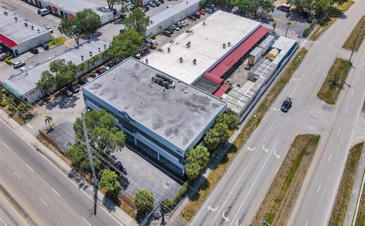 Pictures of Office, Special Purpose property located at 2870 STIRLING RD HOLLYWOOD FL 33020, HOLLYWOOD, FL 33020 for lease - image #1