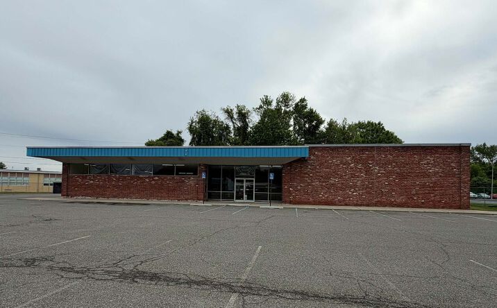 Pictures of Retail property located at 162 South Broadway, Pennsville Township, NJ 08070 for lease - image #1