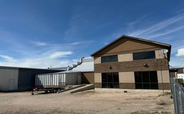 Pictures of Industrial property located at 850 S 2000 W #4, Syracuse, UT 84075 for lease - image #1