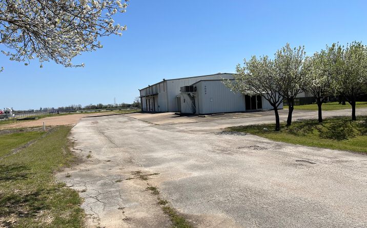 Pictures of Industrial, Special Purpose property located at 2009 Hatfield Road, Pearland, TX 77581 for lease - image #1