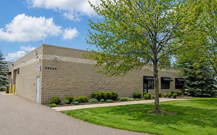 Pictures of Industrial property located at 29485 Lorie Lane, Wixom, MI 48393-3686 for lease - image #1
