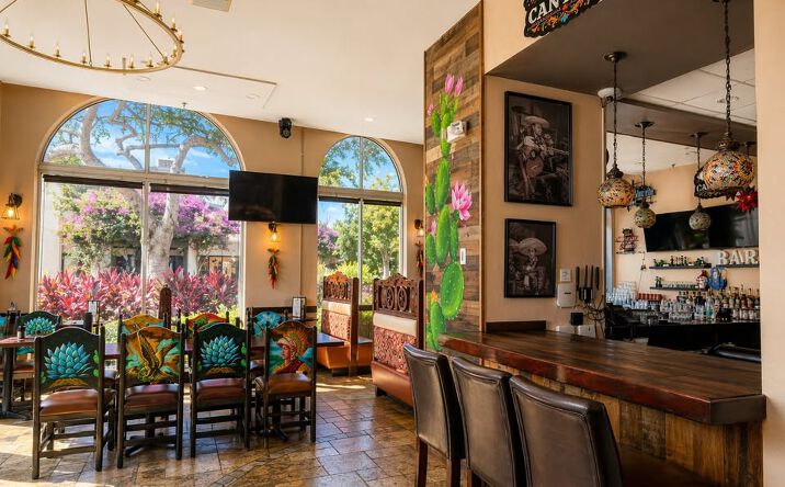 Pictures of Retail, Restaurant property located at 401 Northwood Road, West Palm Beach, FL 33407 for lease - image #1