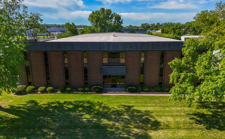 Pictures of Industrial property located at 7501 E Front St, Kansas City, MO 64120-1937 for lease - image #1