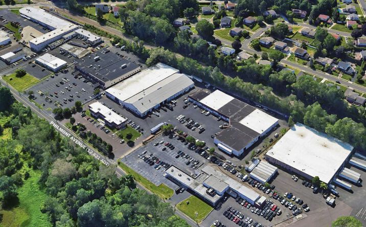 Pictures of Industrial, Office property located at 2727 Philmont Avenue, Huntingdon Valley, PA 19006-5311 for lease - image #1