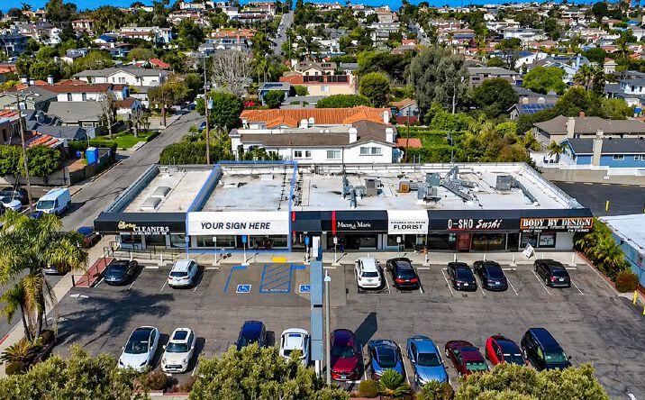 Pictures of Retail property located at 903 N Sepulveda Blvd, Manhattan Beach, CA 90266 for lease - image #1
