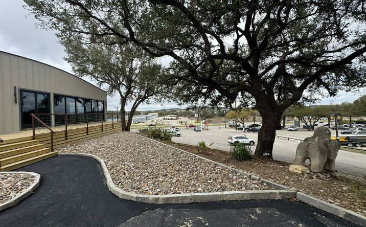 Pictures of Office property located at 4800 US Highway 281 N, Spring Branch, TX 78070 for lease - image #1