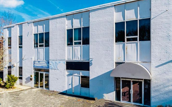 Pictures of Office, Special Purpose property located at 6000 Jericho Turnpike 210, Syosset, NY 11791 for lease - image #1