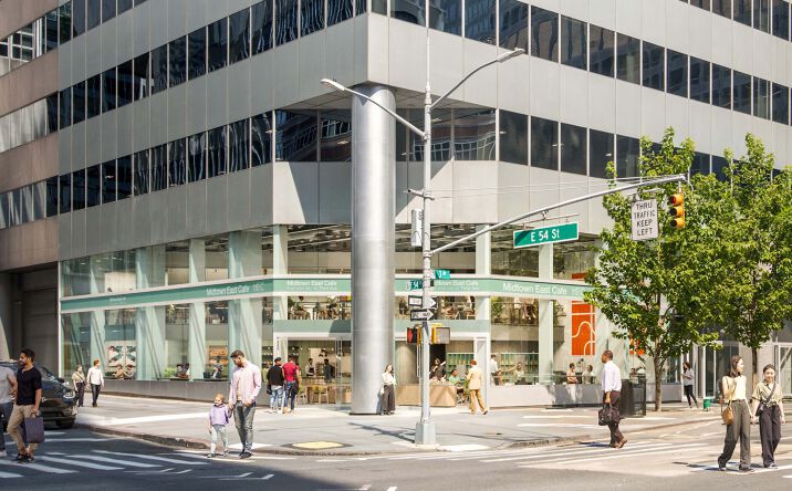 Pictures of Retail property located at 900 Third Avenue, New York, NY 10019 for lease - image #1