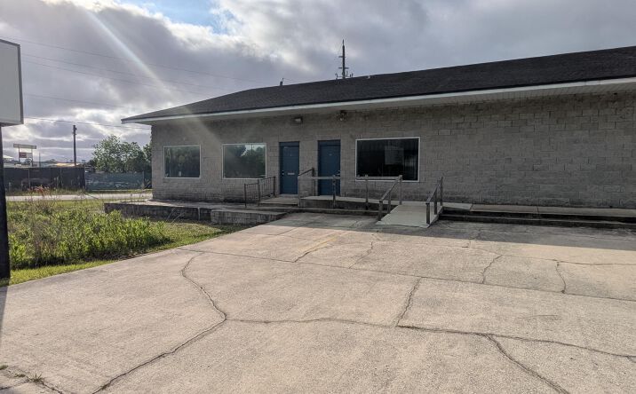 Pictures of Special Purpose property located at 5400 VERNA Boulevard 1, Jacksonville, FL 32205 for lease - image #1