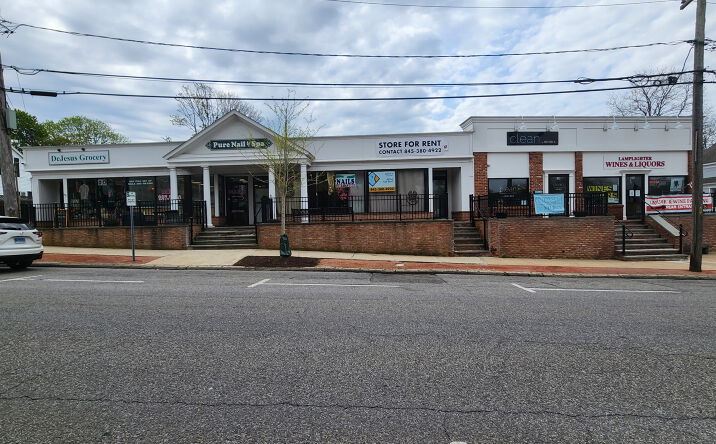 Pictures of Restaurant, Retail, Office property located at 24 Jagger Lane, Southampton, NY 11968 for lease - image #1