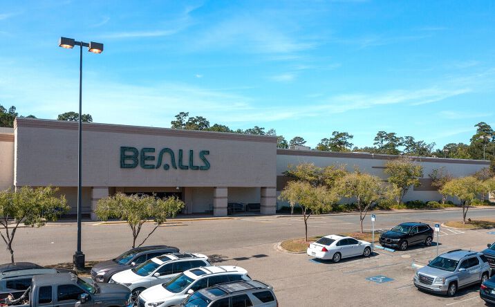 Pictures of Retail property located at 3240 Capital Circle Northeast, Tallahassee, FL 32308 for lease - image #1
