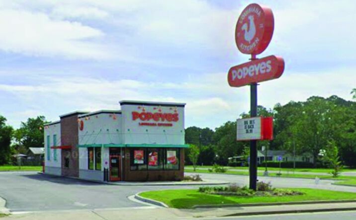 Pictures of Retail property located at 606 S Pierce St, Alma, GA 31510 for lease - image #1