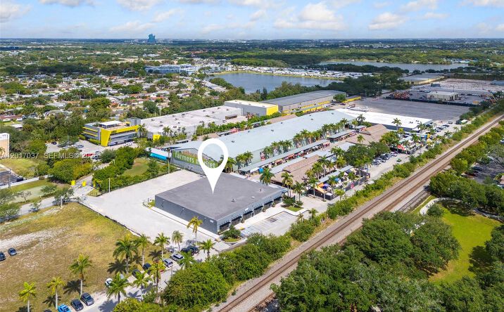 Pictures of Industrial property located at 1930 N 30th Road Warehouse + Office, Hollywood, FL 33021 for lease - image #1