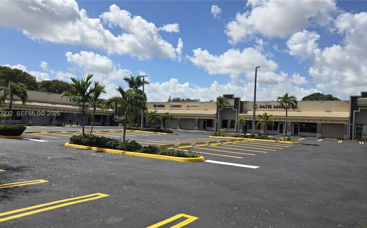 Pictures of Restaurant, Retail property located at 17560 NW 27 AV # 112, Miami Gardens, FL 33056 for lease - image #1