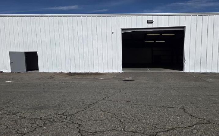 Pictures of Industrial property located at 4027-E Franklin Blvd, Sacramento, CA 95820 for lease - image #1