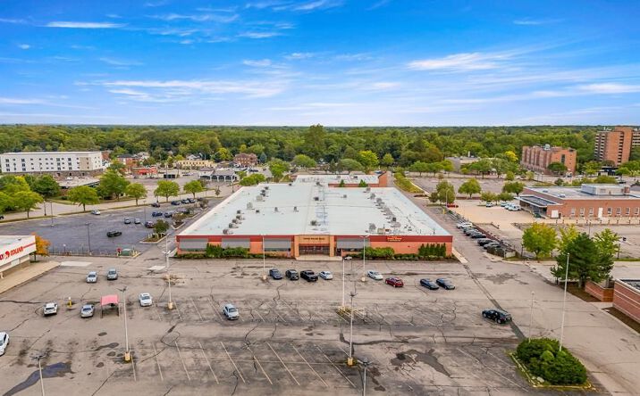 Pictures of Industrial property located at 35426 West Michigan Avenue, Wayne, MI 48184 for lease - image #1