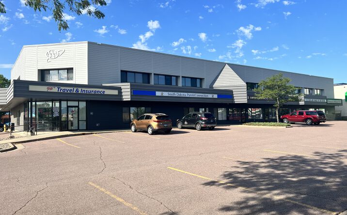 Pictures of Retail, Office property located at 3701 W 49TH ST, SIOUX FALLS, SD 57106-4241 for lease - image #1