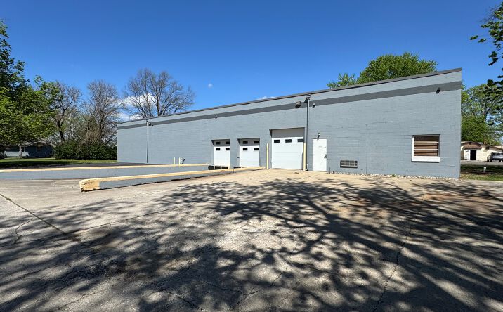 Pictures of Industrial, Special Purpose property located at 1926 Leininger Avenue, Elkhart, IN 46517 for lease - image #1