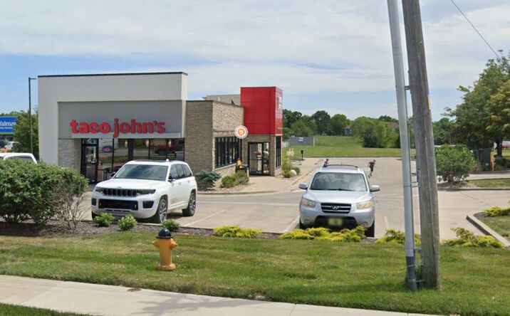 Pictures of Retail, Restaurant property located at 18617 West 151st Street, Olathe, KS 66062 for lease - image #1