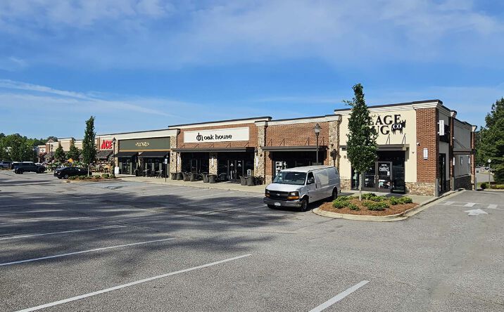 Pictures of Retail property located at 300 Carlow Lane, Birmingham, AL 35242 for lease - image #1