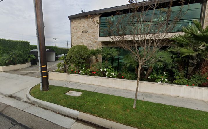 Pictures of Office property located at 18093 PRAIRIE AVE, TORRANCE, CA 90504-3700 for lease - image #1