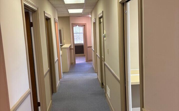 Pictures of Office property located at 573 CONCORD RD SE, SMYRNA, GA 30082 for lease - image #1