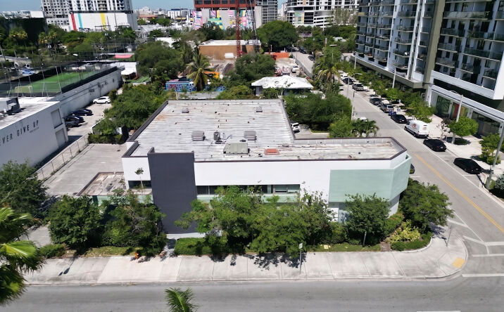 Pictures of Retail, Office property located at 2140 NE SECOND AVE, MIAMI, FL 33137-4804 for lease - image #1