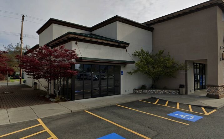 Pictures of Retail, Office property located at 959 Northeast D Street, Grants Pass, OR 97526 for lease - image #1