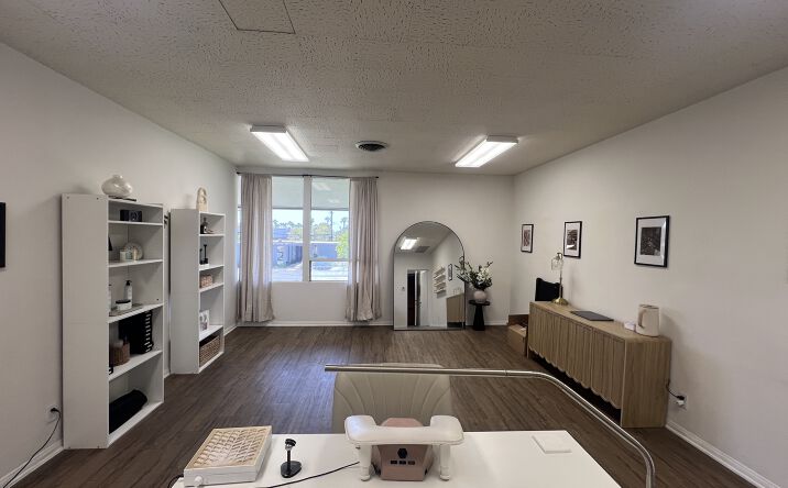 Pictures of Office, Special Purpose property located at 266 Mobil Avenue, Camarillo, CA 93010 for lease - image #1
