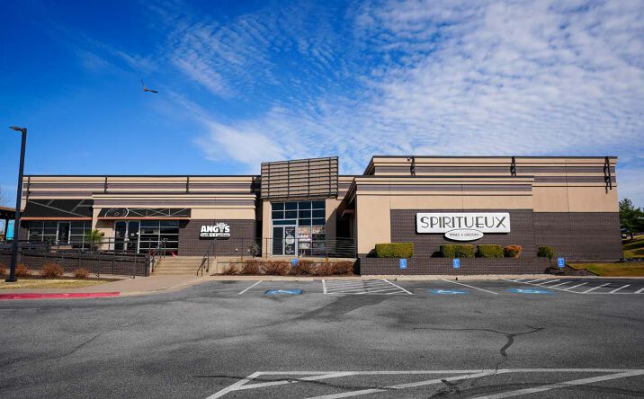 Pictures of Retail, Restaurant property located at 2001 S Bellview Road, Suite 2, Rogers, AR 72758 for lease - image #1