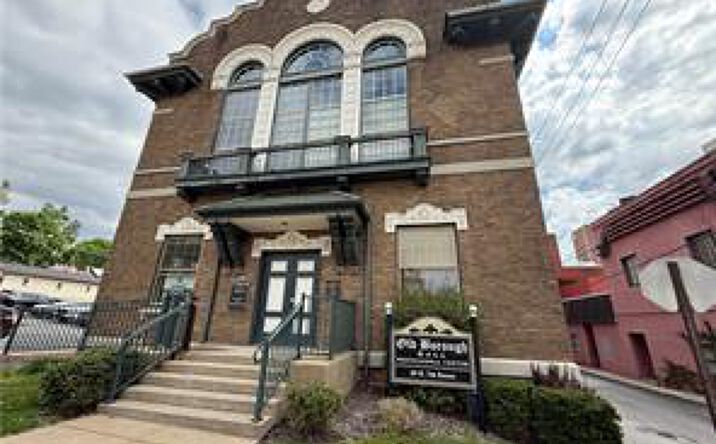 Pictures of Office property located at 39 North 7th Street, Indiana, PA 15701 for lease - image #1