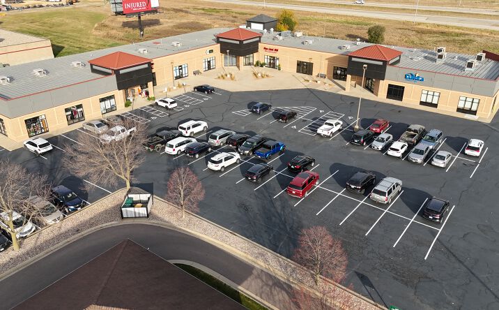 Pictures of Retail, Office, Special Purpose property located at 1826 Commerce Drive, North Mankato, MN 56003 for lease - image #1