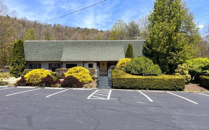 Pictures of Office property located at 1580 Center Avenue, Jim Thorpe, PA 18229 for lease - image #1