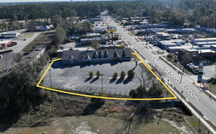 Pictures of Restaurant property located at 434 S Main St, Statesboro, GA 30458 for lease - image #1
