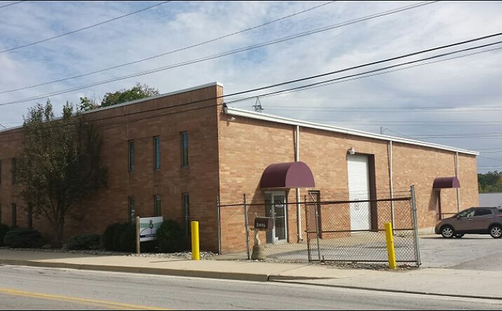 Pictures of Industrial property located at 2415 West Main Street, Fort Wayne, IN 46808 for lease - image #1