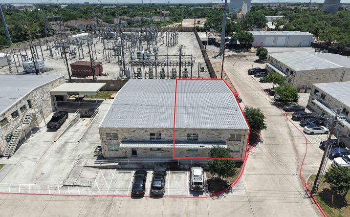 Pictures of Industrial property located at 2000 Windy Terrace, Bldg 18, Unit 18B, Cedar Park, TX 78613 for lease - image #1