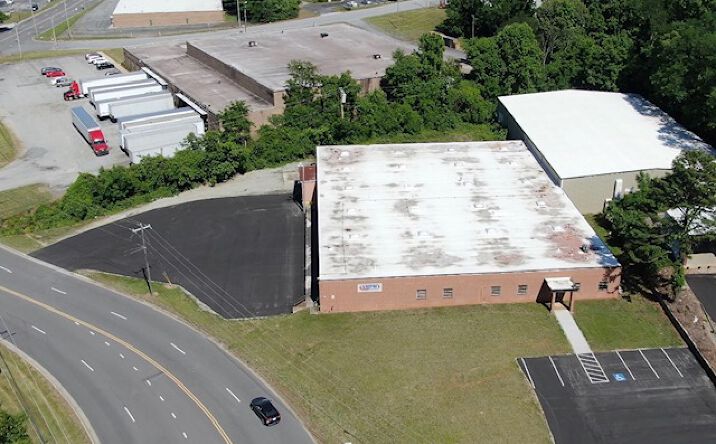 Pictures of Industrial property located at 2401 SCHIRRA PL, HIGH POINT, NC 27263-1729 for lease - image #1
