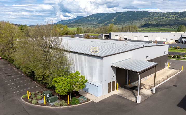 Pictures of Industrial property located at 91370 N Coburg Industrial Way, Coburg, OR 97408-9496 for lease - image #1