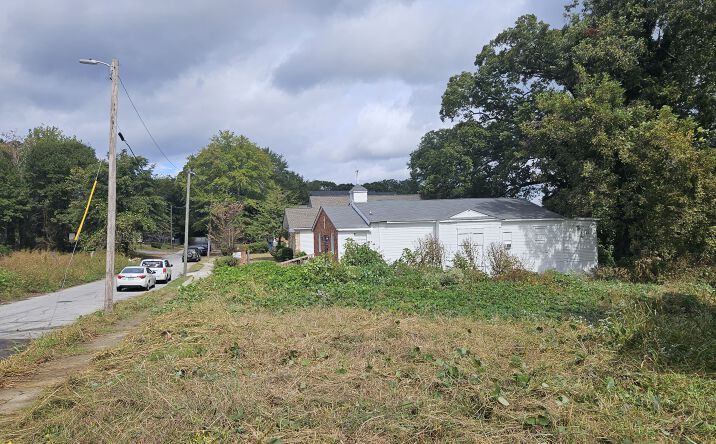 Pictures of Retail, Land, Special Purpose property located at 1611 Ralph David Abernathy Boulevard Southwest, Atlanta, GA 30310 for lease - image #1