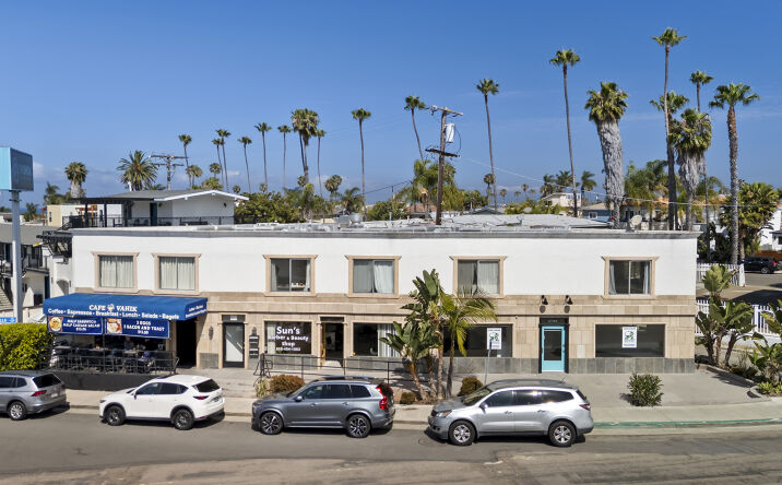 Pictures of Retail property located at 6780 LA JOLLA BLVD, LA JOLLA, CA 92037-6046 for lease - image #1