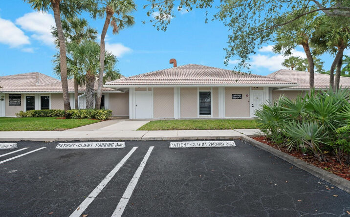 Pictures of Office, Special Purpose property located at 1501 Presidential Way 9, West Palm Beach, FL 33401 for lease - image #1