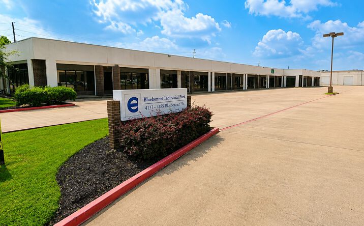 Pictures of Industrial property located at 4133-4185 Bluebonnet Dr., Stafford, TX 77477 for lease - image #1