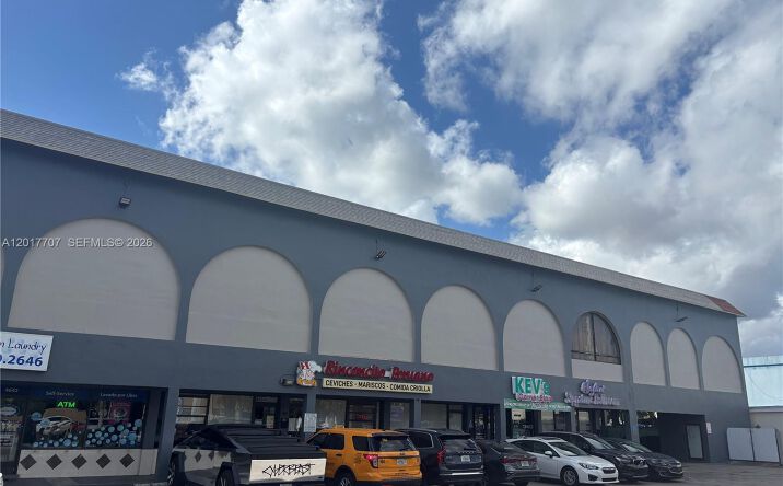 Pictures of Retail property located at 4658 Palm Ave # C, Hialeah, FL 33012 for lease - image #1